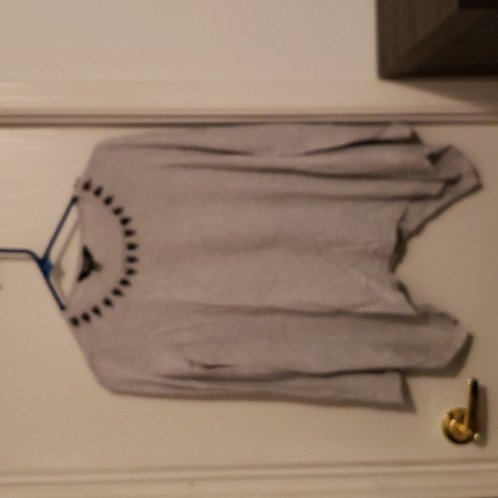 Vera Wang sweater